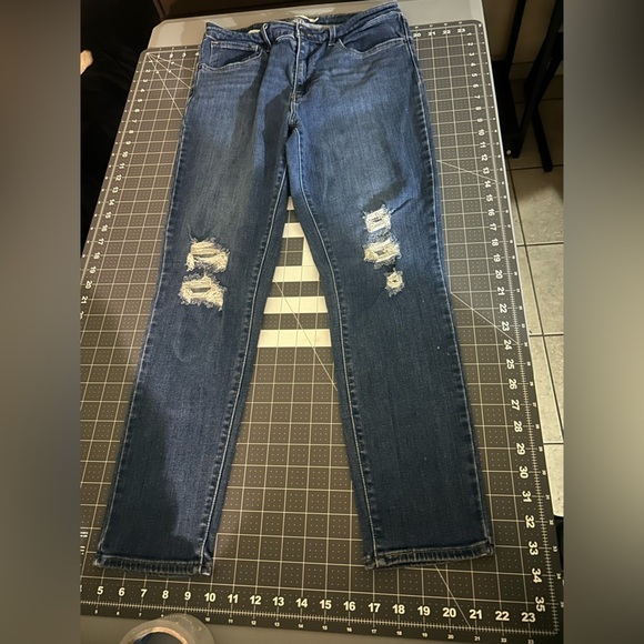 Denim - Levis Blue Skinny Jeans with Distressed Details